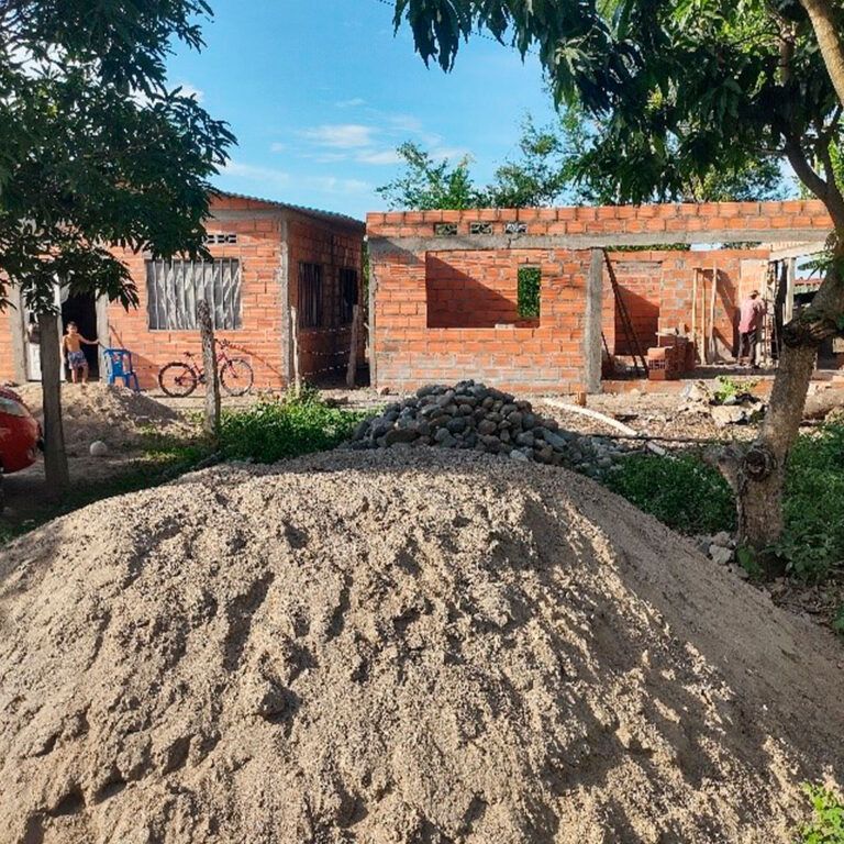 Mayo de 2024, arena, para  construcción de vivienda